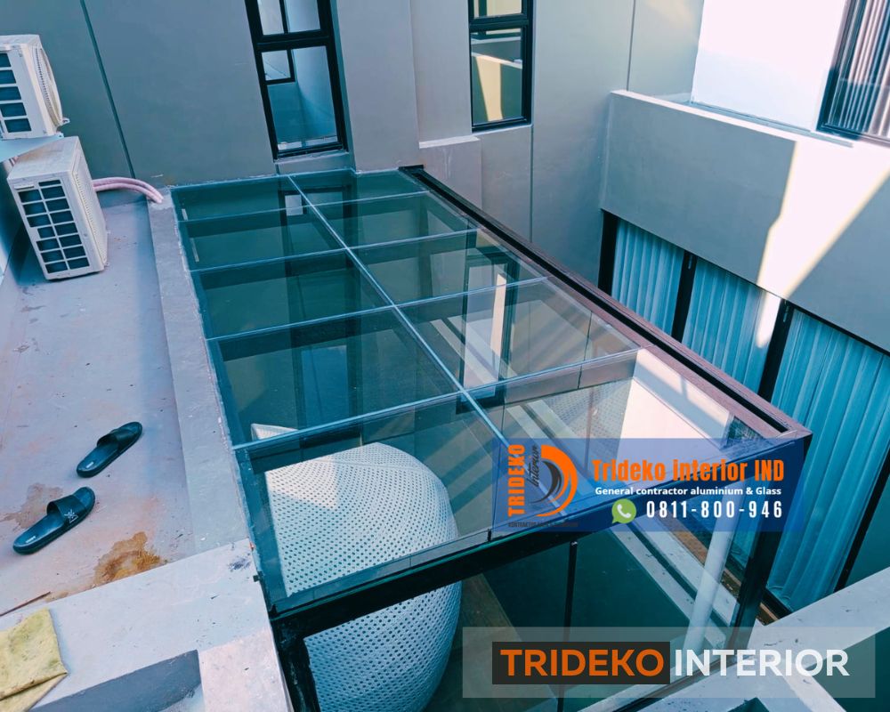 Kanopi rumah minimalis Dengan Kaca